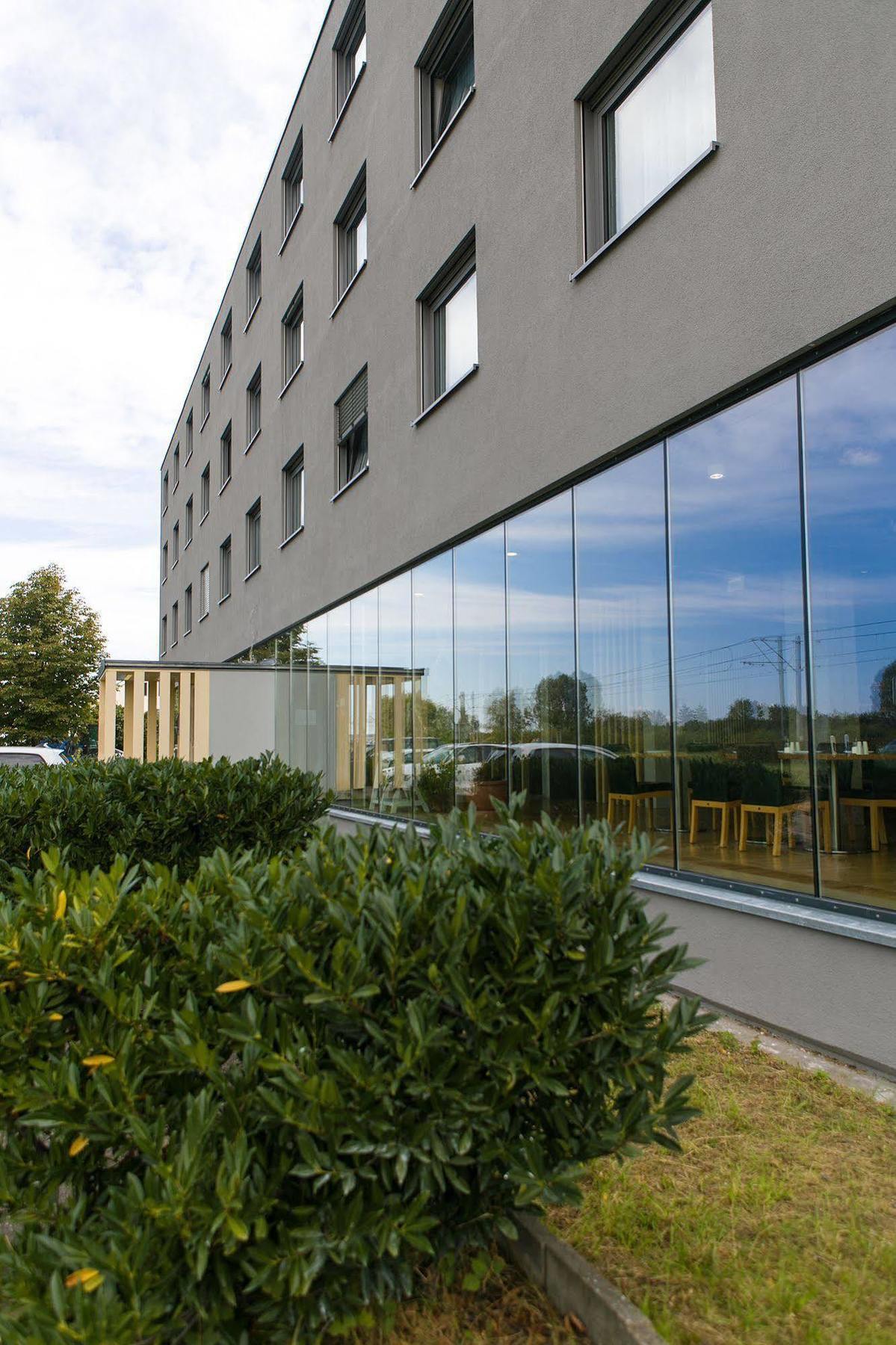 Centro Park Stuttgart, Trademark Collection By Wyndham Hotel 3*
